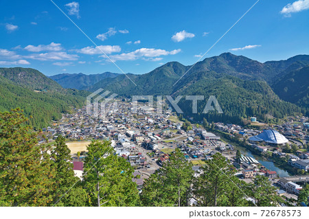 [從郡上八man城俯瞰大野市]岐阜縣郡上市八man町柳町 72678573