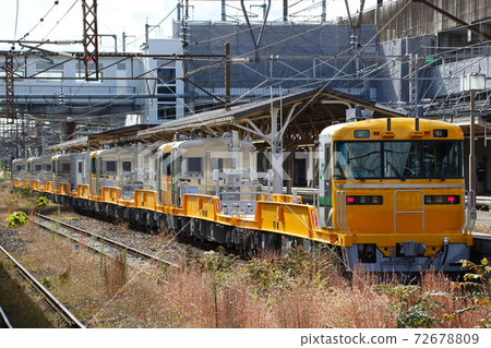 宇都宮線試車的E195系列汽車（標準尺寸的鐵路運輸車輛） 72678809