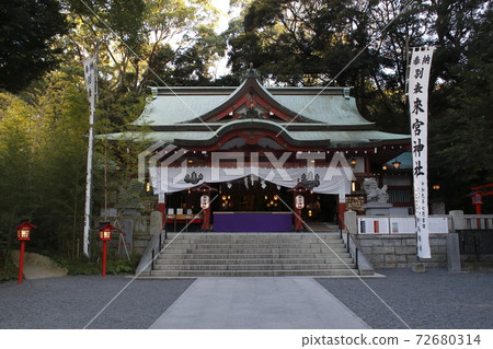 冬季參觀神社/主要神社（靜岡縣熱海市） 72680314