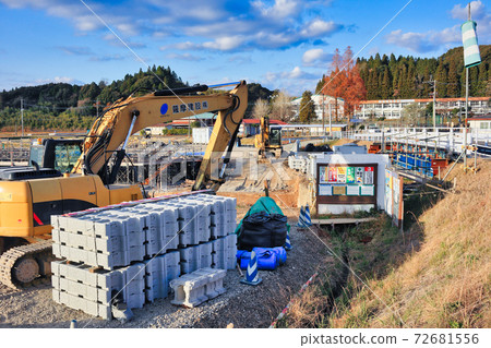施工現場道路維修橋樑施工 施工現場道路維修橋樑施工 72681556