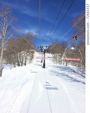滑雪纜車包車 滑雪纜車包車 72681557