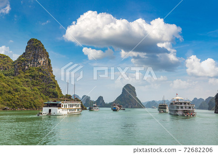 Halong bay, Vietnam Halong bay, Vietnam 72682206