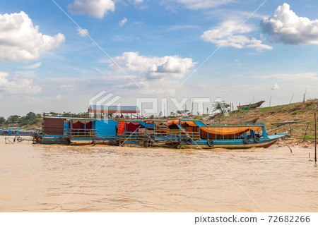 Floating village in Cambodia 72682266