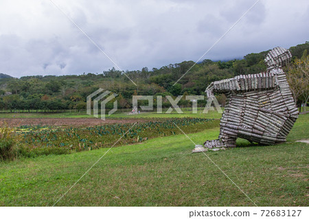 Free travel on the east coast of Taiwan 72683127