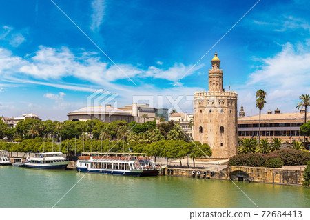 Golden tower in Sevilla Golden tower in Sevilla 72684413