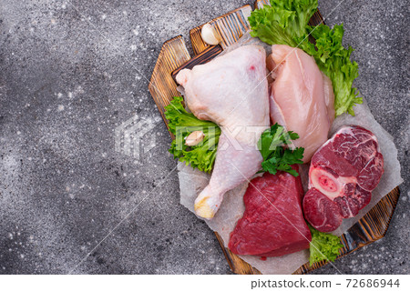 Assortment of various raw meat 72686944