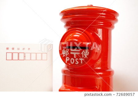 復古圓郵筒和明信片 復古圓郵筒和明信片 72689057