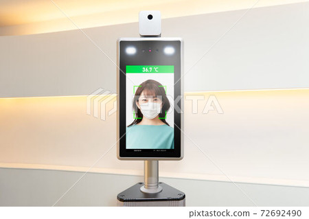 Thermal camera temperature detection camera image 72692490