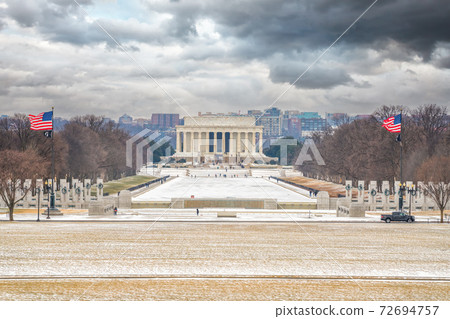 Lincoln memorial at winter, Washington DC 72694757