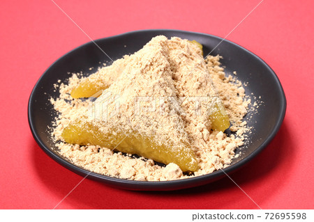 Bamboo roll 72695598