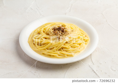 卡博納拉 72696232