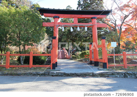 Niutsuhime Shrine 72696908