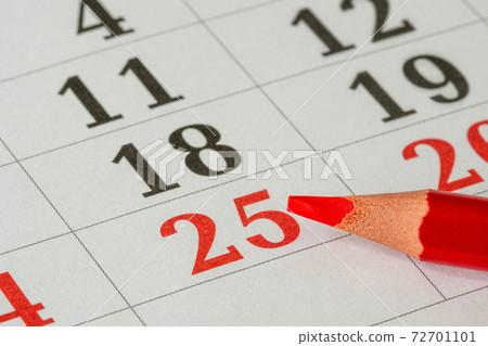 Highlighting christmas date on calendar Highlighting christmas date on calendar 72701101