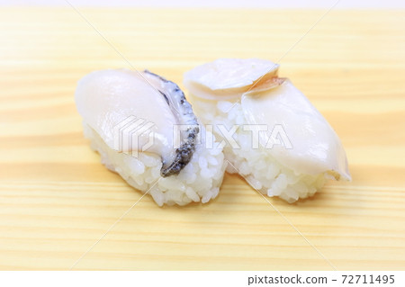 Delicious abalone nigiri sushi Delicious abalone nigiri sushi 72711495