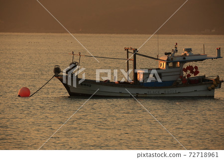 Incheon Metropolitan City. Yeongjong Island. Geojampo. Sunrise. Fishing Village Incheon Metropolitan City. Yeongjong Island. Geojampo. Sunrise. Fishing Village 72718961
