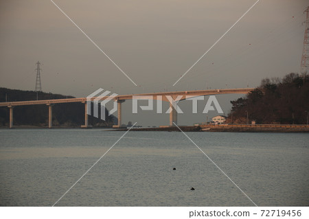 仁川廣域市，影城島，漁村，日出。 72719456