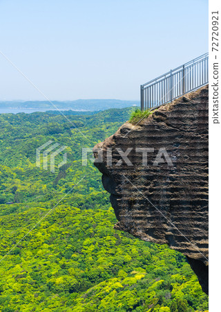 Jigoku Nozoki (Kyonan Town, Awa District, Chiba Prefecture) May 72720921