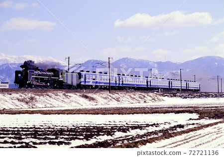 1997 C571SL Kita-Biwako on the Hokuriku Line 72721136
