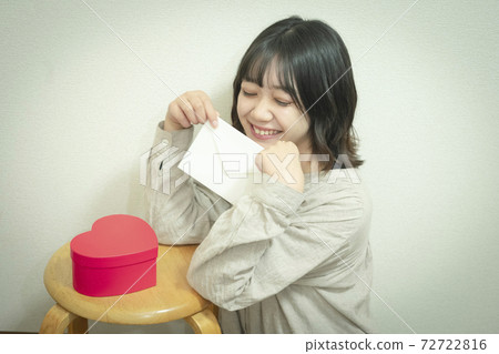 情人節的形象與女人的畫像 72722816