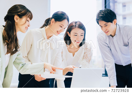 Business scenes (conferences, meetings) Business scenes (conferences, meetings) 72723928