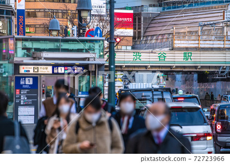 日本的東京城市景觀感染的傳播仍在繼續，但是...戴著口罩的人氾濫（在英國發生突變）=澀谷，12月21日 72723966