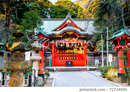 Enoshima Shrine (Nakatsumiya), Fujisawa City, Kanagawa Prefecture Enoshima Shrine (Nakatsumiya), Fujisawa City, Kanagawa Prefecture 72724094