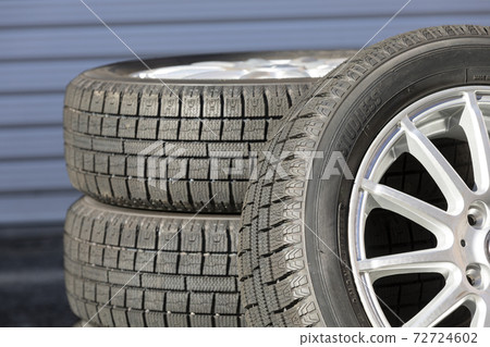 Tire 72724602