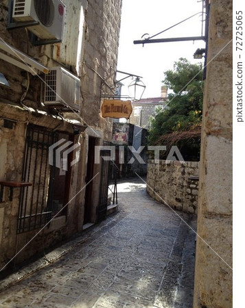 後街位於世界遺產科托爾舊城區 後街位於世界遺產科托爾舊城區 72725065