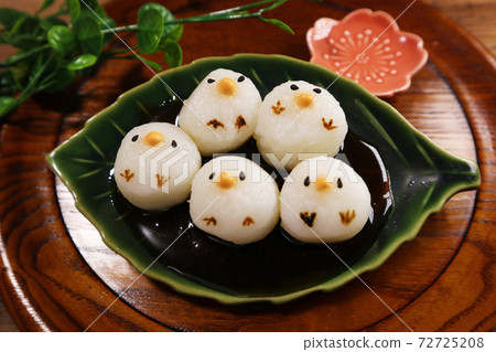 I tried to make a Java sparrow shiratama dango, handmade 72725208