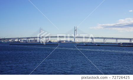 Yokohama Port, Bay Bridge 72726425