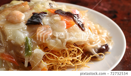 Dish udon Dish udon 72732534