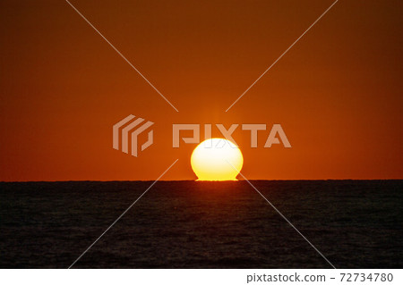 Rebun Island, the sunset over the Sea of Japan at Karannai Cape Rebun Island, the sunset over the Sea of Japan at Karannai Cape 72734780