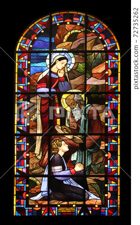 Saint Paule - Saint Jerome, stained glass, Notre Dame de Clignancourt church, Paris, France Saint Paule - Saint Jerome, stained glass, Notre Dame de Clignancourt church, Paris, France 72735262