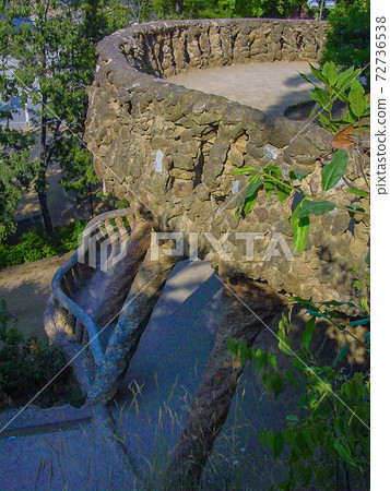 Gaudi Guell Park 72736538