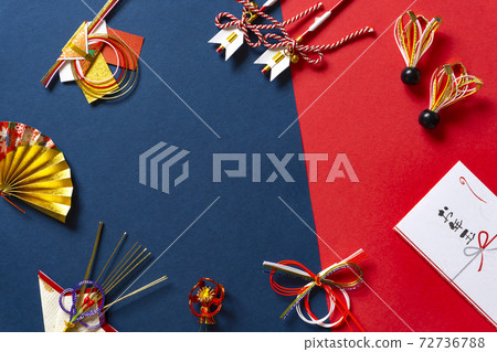 日本新年的框架材料。新年，新年快樂等 72736788