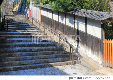 [Hiroshima Prefecture] Stone steps behind the alleys of Onomichi 72737836