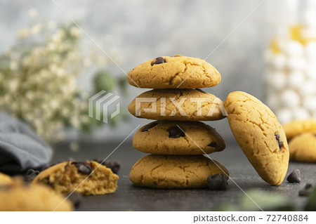 Stack of healthy chocolate chips cookies with peanut butter. 72740884