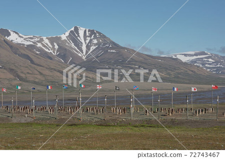 Beautiful nature and landscape near Longyearbyen, Spitsbergen  in Norway 72743467