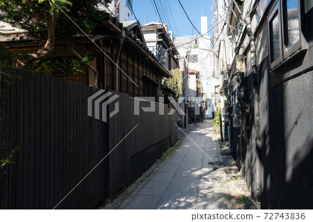 東京黑福路八王子花街 72743836