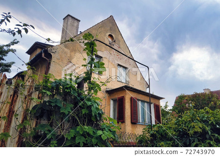 Old german residential building in Kaliningrad 72743970