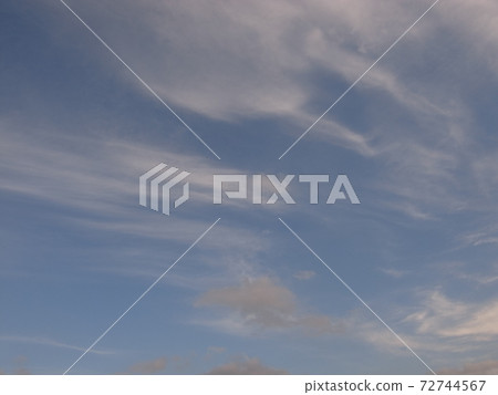 秋雲 72744567