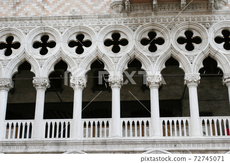 Doge's Palace in Venice Doge's Palace in Venice 72745071