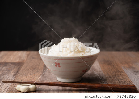 大米蒸 大米蒸 72745820