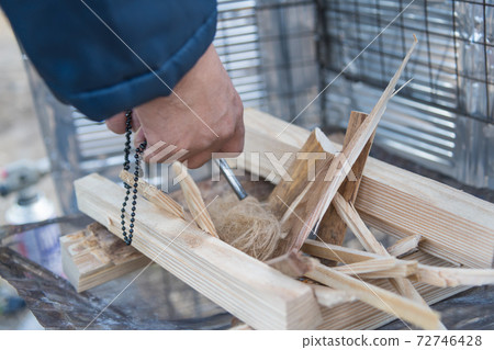 [用點火啟動器點火準備] 72746428