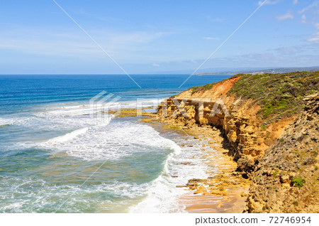 Erosion at Point Addis - Anglesea 72746954