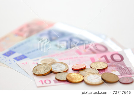 Old euro banknotes and coins 72747646