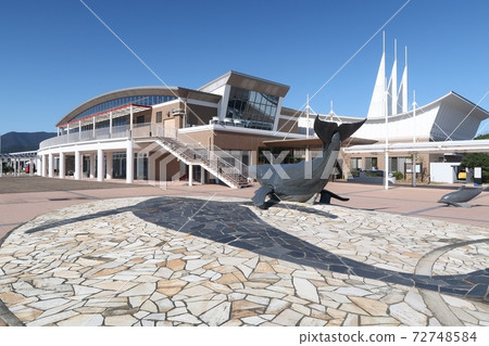 Nakadori Island Arikawa Port Terminal 72748584