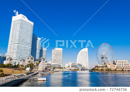 Yokohama Minatomirai 21 and Shinko district 72748736
