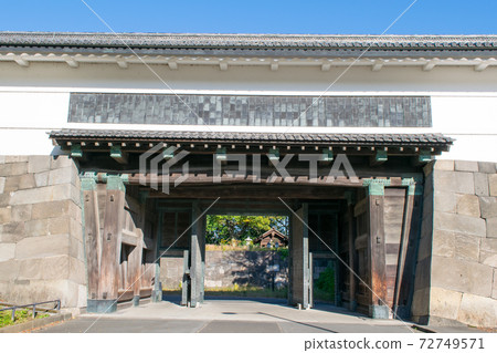 東京北丸公園Tayasumon 72749571