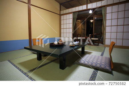 outdoor hot spring in japan 72750382